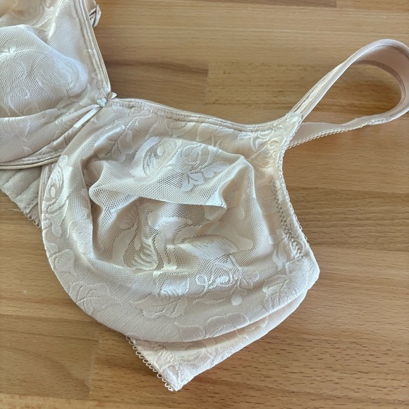 Wacoal size 42DD bra cream nude underwire retro chic full figure coverage - Picture 3 of 9